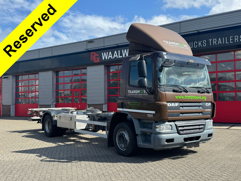 DAF CF65 220 - شاحنات الحاويات / جسم علوي قابل للتغيير شاحنة: صورة 1 DAF CF65 220 - شاحنات الحاويات / جسم علوي قابل للتغيير شاحنة: صورة 1