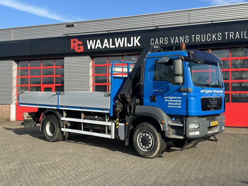 MAN TGM 18-290 4x4 Kraan met Open laadbak HMF Kraan 13 T - شاحنة كرين: صورة 3 MAN TGM 18-290 4x4 Kraan met Open laadbak HMF Kraan 13 T - شاحنة كرين: صورة 3