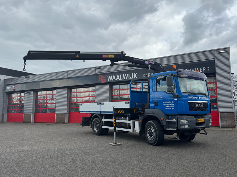 MAN TGM 18-290 4x4 Kraan met Open laadbak HMF Kraan 13 T - شاحنة كرين: صورة 1 MAN TGM 18-290 4x4 Kraan met Open laadbak HMF Kraan 13 T - شاحنة كرين: صورة 1