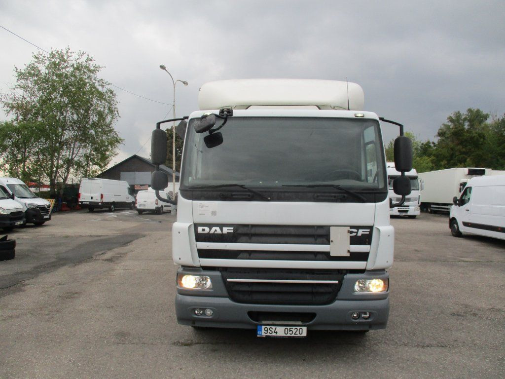 DAF CF 75.310 - شاحنة مقفلة: صورة 2 DAF CF 75.310 - شاحنة مقفلة: صورة 2