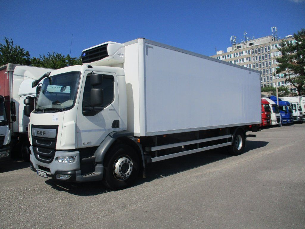 DAF LF 18.260 DAF LF 18.260 Xarios 600 - شاحنة الفريزر: صورة 1 DAF LF 18.260 DAF LF 18.260 Xarios 600 - شاحنة الفريزر: صورة 1