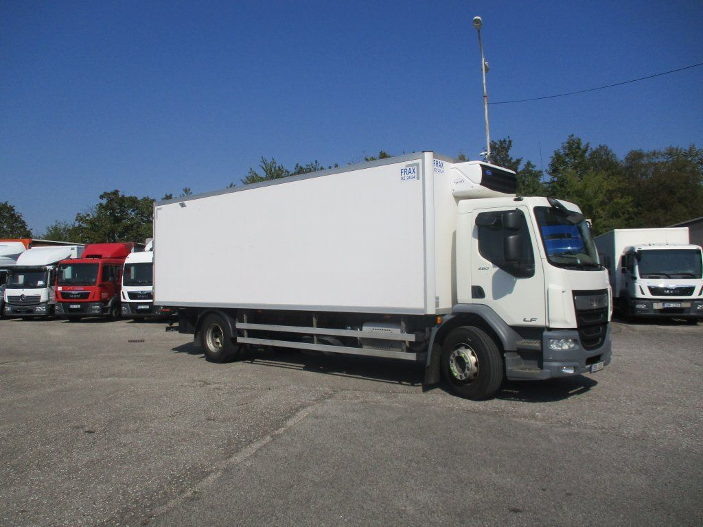 DAF LF 18.260 Xarios 600 DAF LF 18.260 Xarios 600 - شاحنة الفريزر: صورة 2 DAF LF 18.260 Xarios 600 DAF LF 18.260 Xarios 600 - شاحنة الفريزر: صورة 2