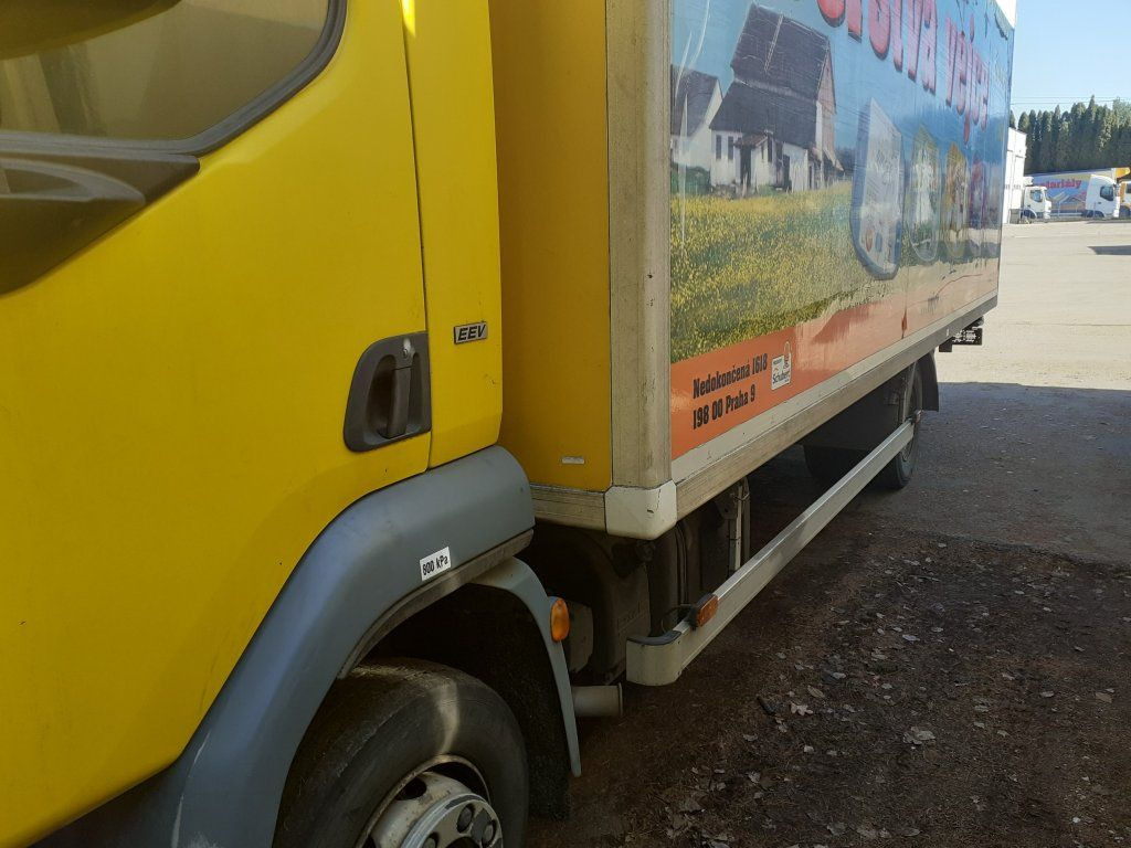 DAF LF45.210 mit Carrier Motorschaden engineproblem - شاحنة الفريزر: صورة 4 DAF LF45.210 mit Carrier Motorschaden engineproblem - شاحنة الفريزر: صورة 4