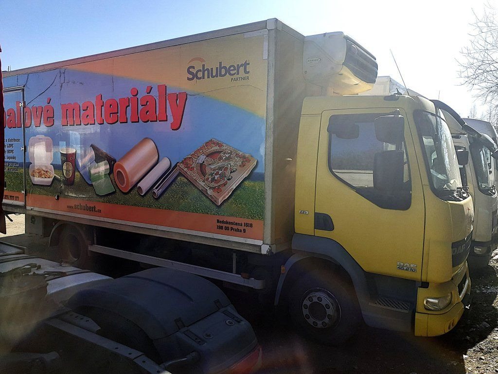 DAF LF45.210 mit Carrier Motorschaden engineproblem - شاحنة الفريزر: صورة 1 DAF LF45.210 mit Carrier Motorschaden engineproblem - شاحنة الفريزر: صورة 1