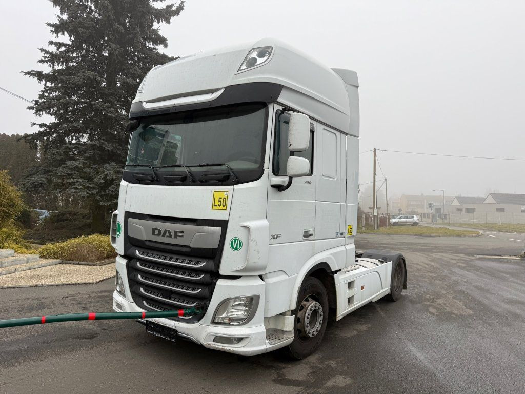 DAF XF480 SSC EURO 6 Undriveable - damaged engine - وحدة جر: صورة 1 DAF XF480 SSC EURO 6 Undriveable - damaged engine - وحدة جر: صورة 1