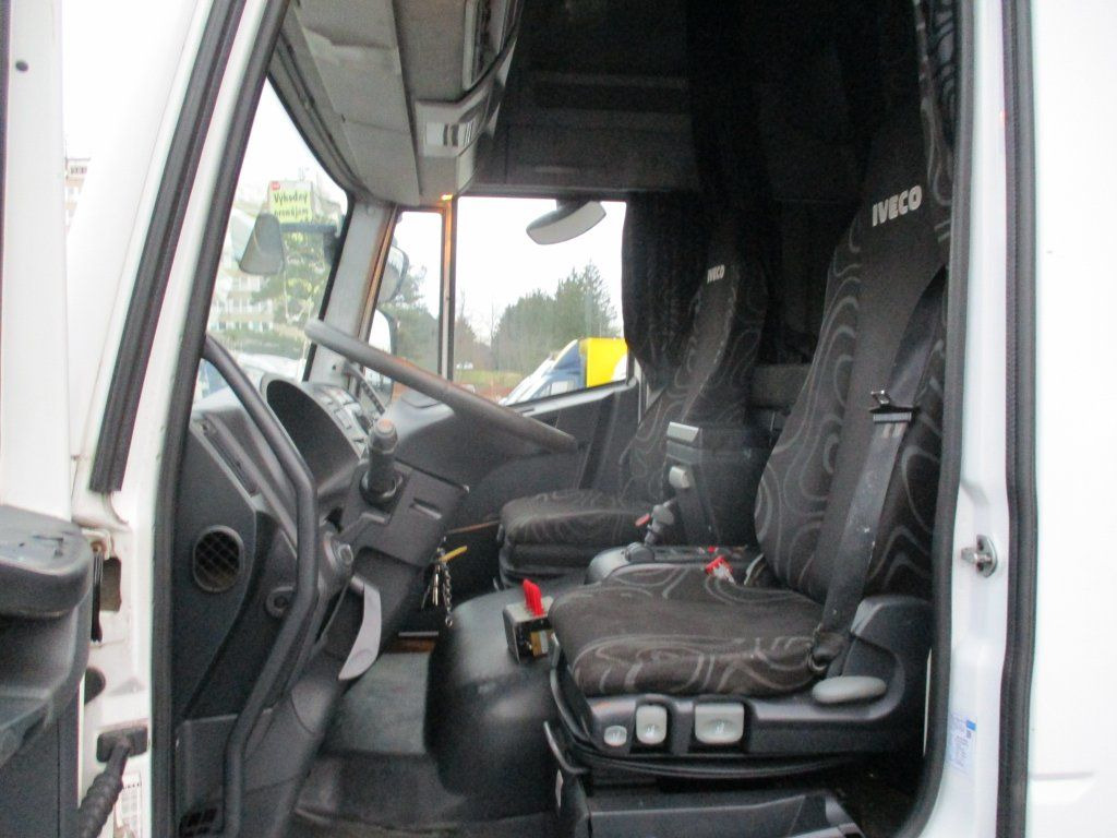 Iveco 140E22 - شاحنة ذات خطاف: صورة 3 Iveco 140E22 - شاحنة ذات خطاف: صورة 3