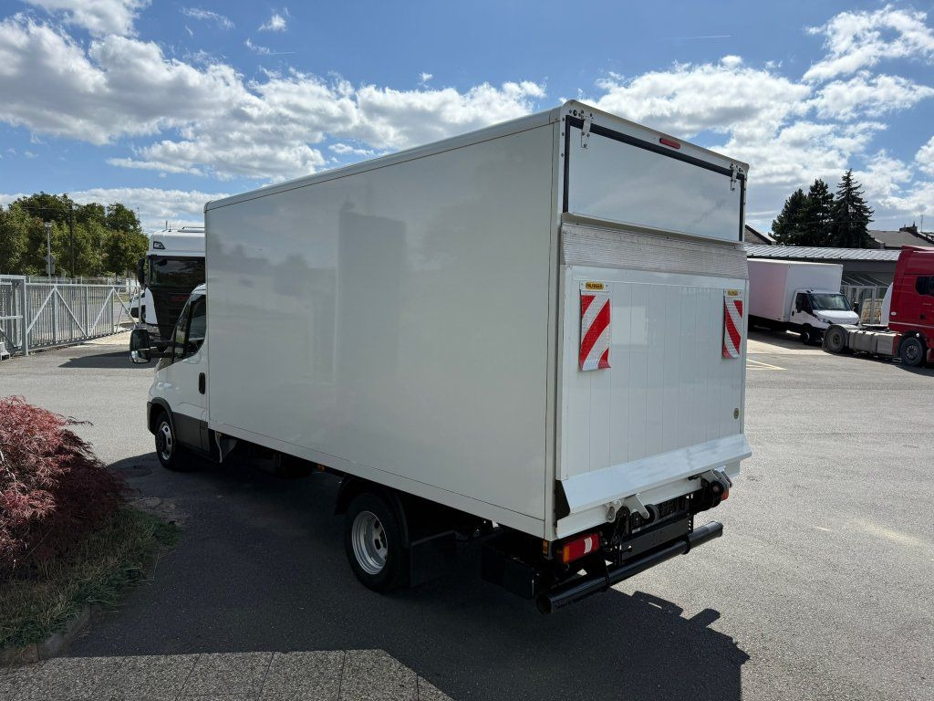 Iveco 35C16 Daily - شاحنة مغلقة الصندوق: صورة 4 Iveco 35C16 Daily - شاحنة مغلقة الصندوق: صورة 4