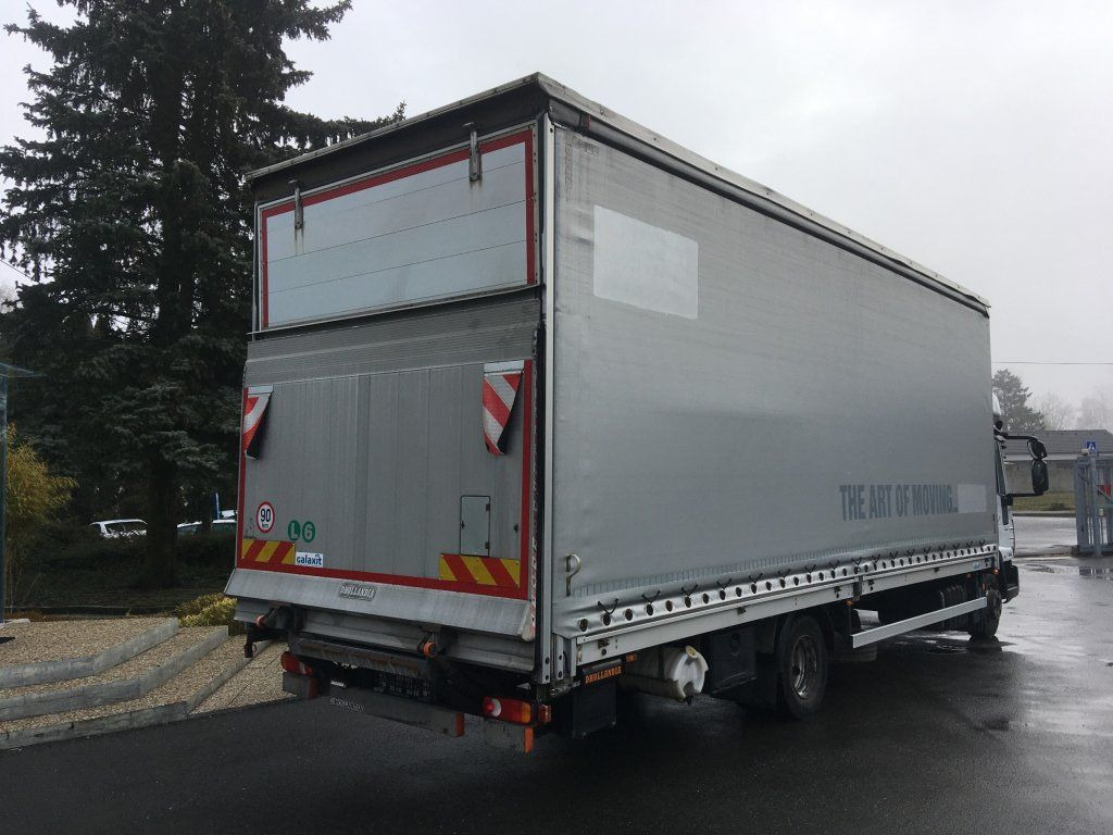 Iveco 75-190 Eurocargo 18 Pal. Dhollandia 1000 kg - شاحنة ستارة جانبية: صورة 5 Iveco 75-190 Eurocargo 18 Pal. Dhollandia 1000 kg - شاحنة ستارة جانبية: صورة 5