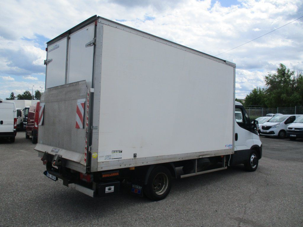 Iveco Daily 35C16  Dhollandia - شاحنة مُبرّدة للتوصيل: صورة 5 Iveco Daily 35C16  Dhollandia - شاحنة مُبرّدة للتوصيل: صورة 5