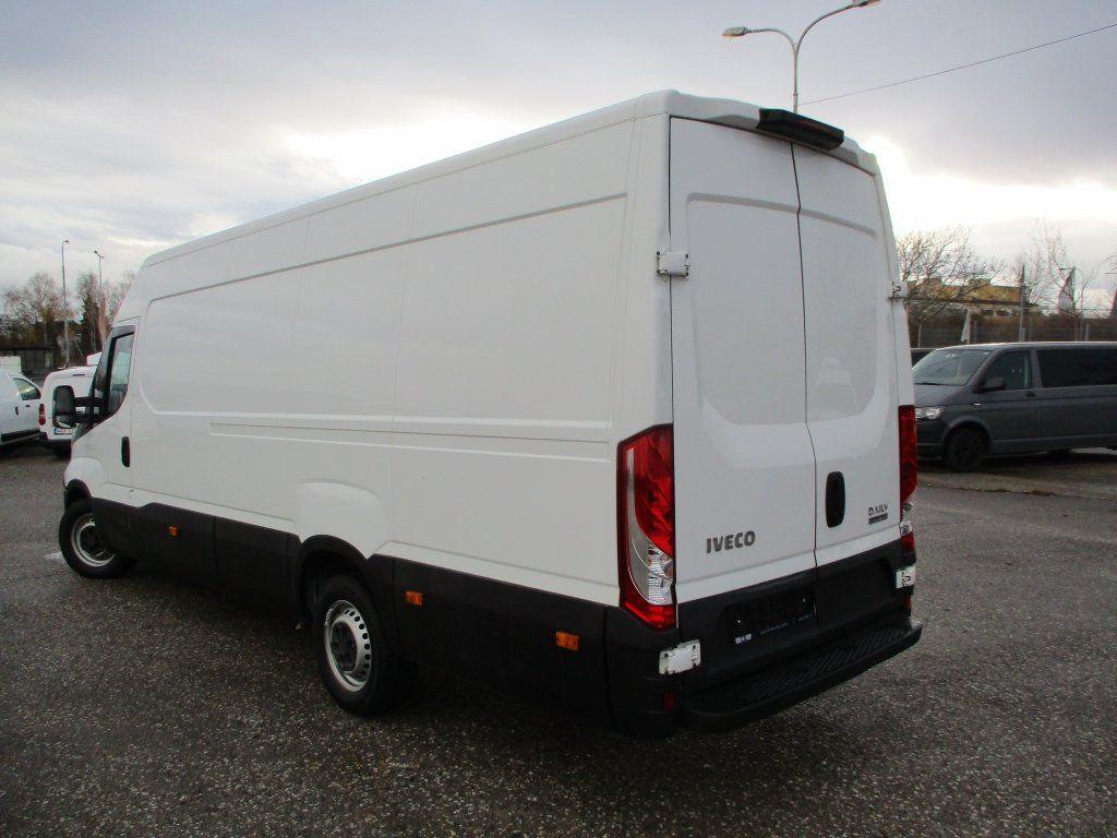 Iveco Daily 35S16 Hi Matic - فان: صورة 4 Iveco Daily 35S16 Hi Matic - فان: صورة 4