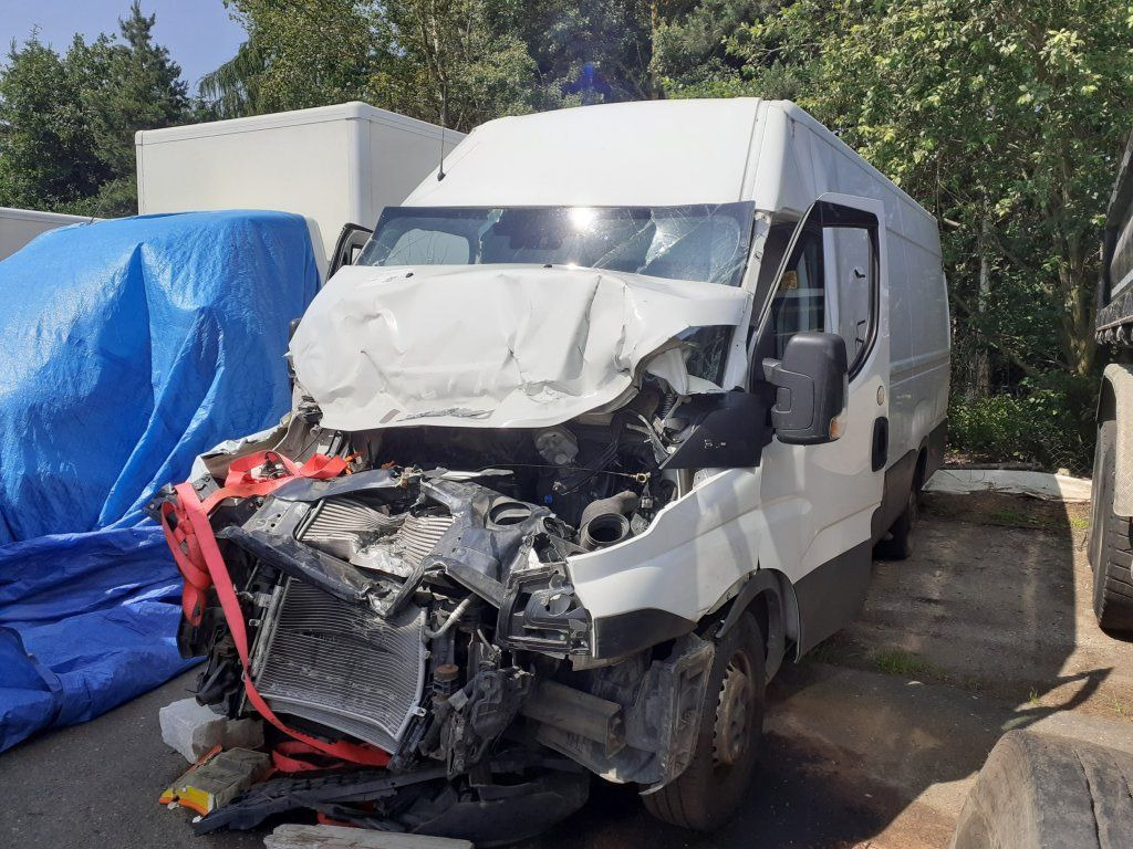 Iveco Daily 35S16 maxi Damaged - فان: صورة 2 Iveco Daily 35S16 maxi Damaged - فان: صورة 2