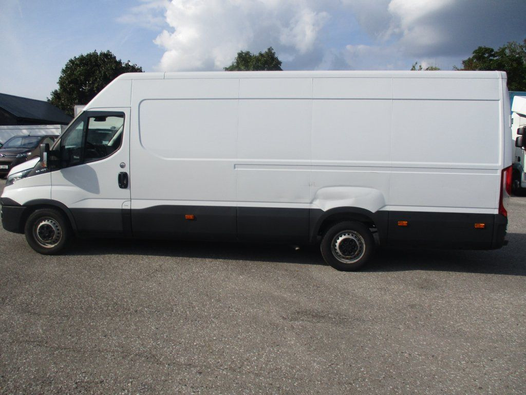 Iveco Daily 35S16 - فان: صورة 3 Iveco Daily 35S16 - فان: صورة 3