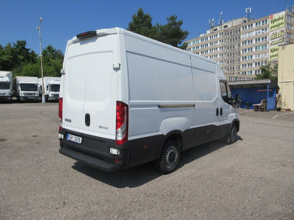 Iveco Daily 35S16 - فان: صورة 3 Iveco Daily 35S16 - فان: صورة 3