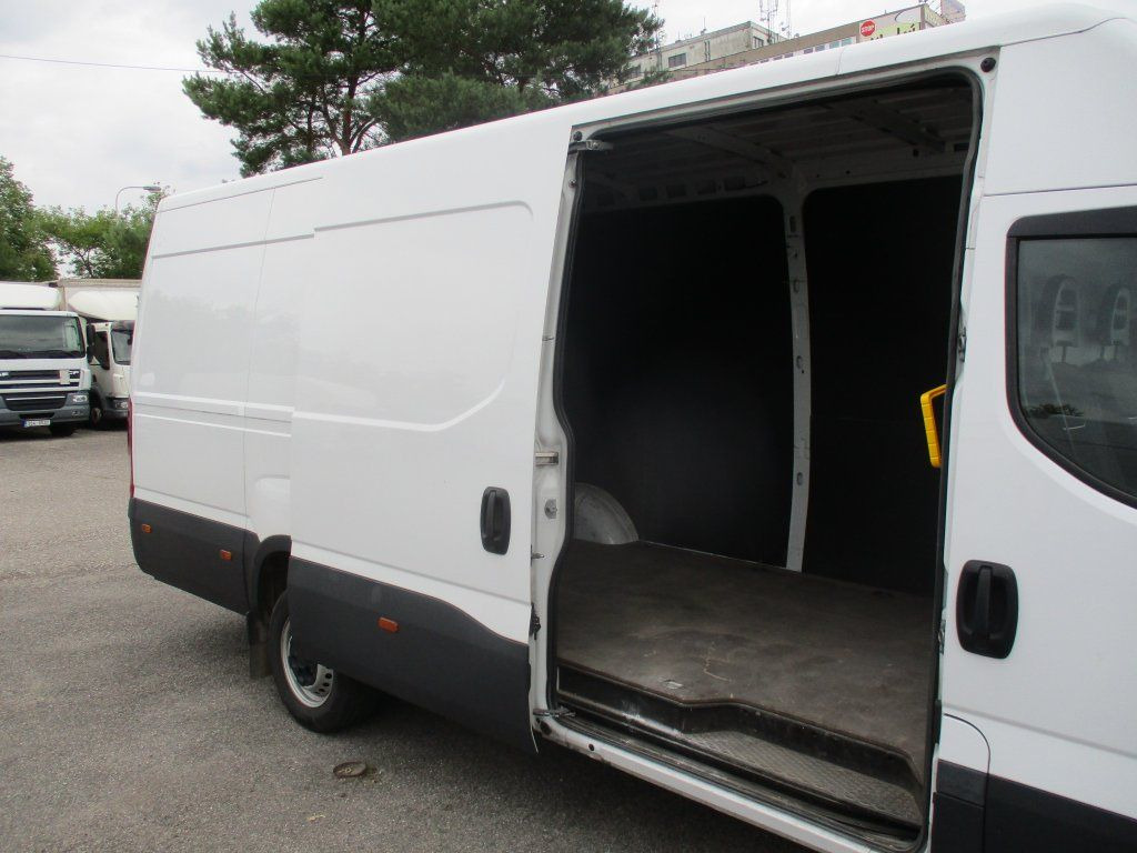 Iveco Daily 35S16 - فان: صورة 5 Iveco Daily 35S16 - فان: صورة 5