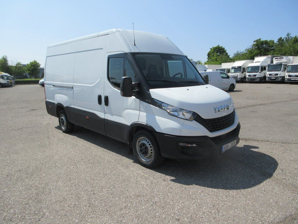 Iveco Daily 35S16 - فان: صورة 1 Iveco Daily 35S16 - فان: صورة 1