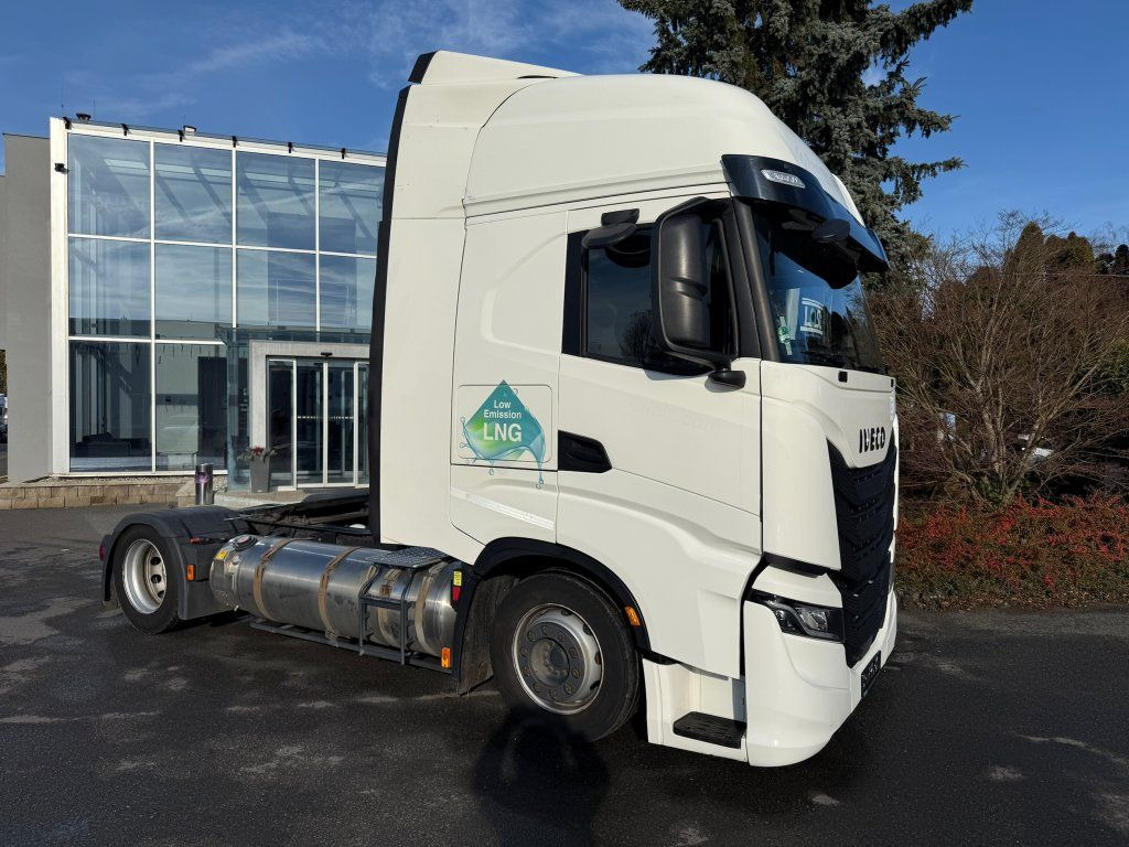 Iveco S-Way 460 MEGA/lowdeck LNG EURO 6 New Tacho - وحدة جر: صورة 3 Iveco S-Way 460 MEGA/lowdeck LNG EURO 6 New Tacho - وحدة جر: صورة 3