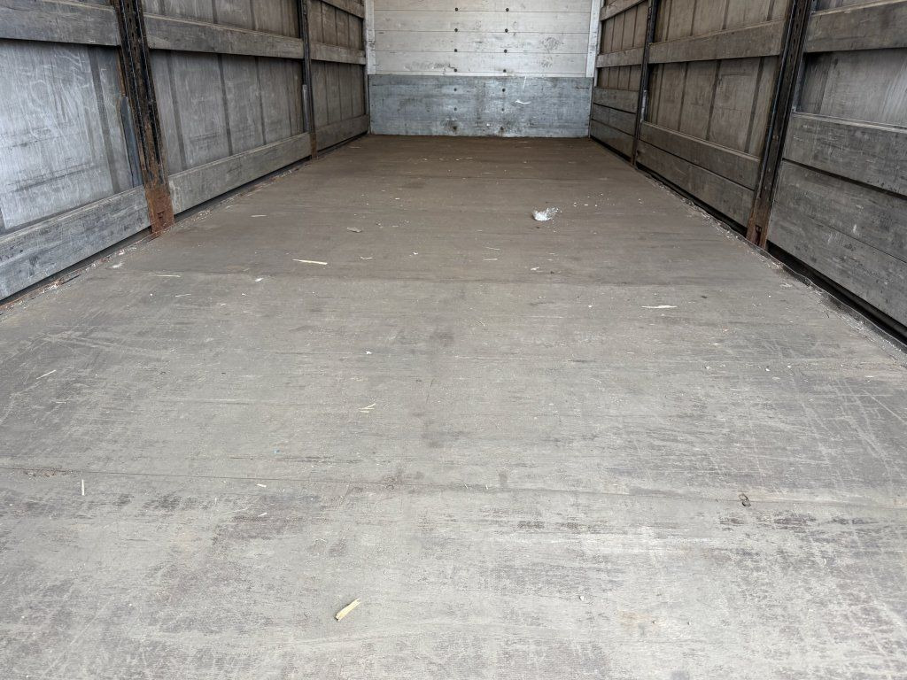 شاحنة ستارة MAN TGX24.510 EURO 6 6x2 + Wecon: صورة 16