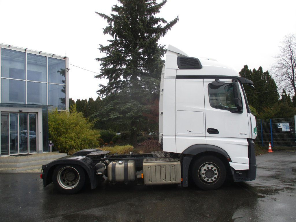 Mercedes-Benz 1845 Actros EURO 6 MEGA/lowdeck - وحدة جر: صورة 3 Mercedes-Benz 1845 Actros EURO 6 MEGA/lowdeck - وحدة جر: صورة 3