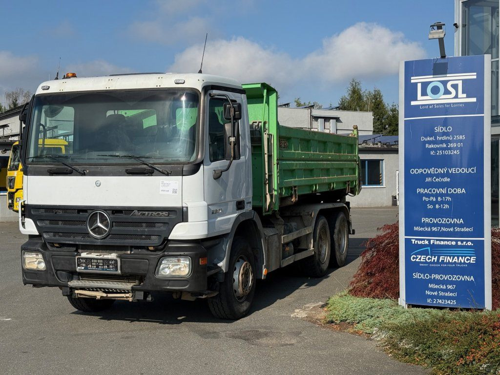 Mercedes-Benz 2641 Actros 6x4 EURO 4 - شاحنة قلاب: صورة 1 Mercedes-Benz 2641 Actros 6x4 EURO 4 - شاحنة قلاب: صورة 1