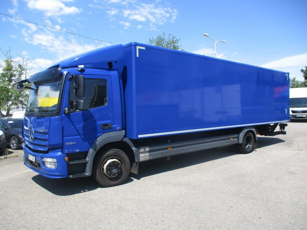 شاحنة الفريزر Mercedes-Benz Atego 1224 mit LBW: صورة 1