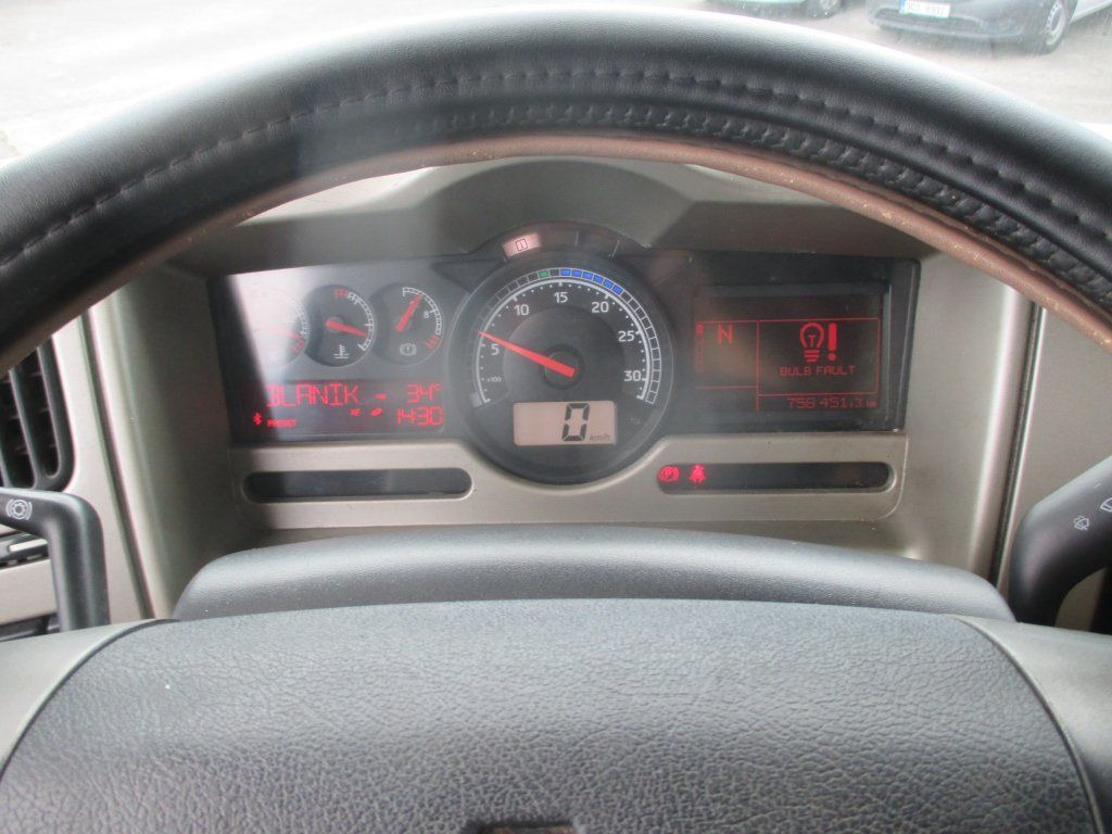 شاحنة مقفلة Renault Premium 380 Dxi: صورة 12