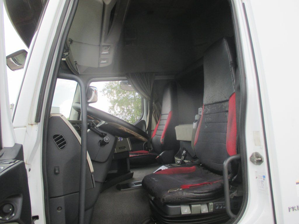 شاحنة مقفلة Renault Premium 380 Dxi: صورة 15