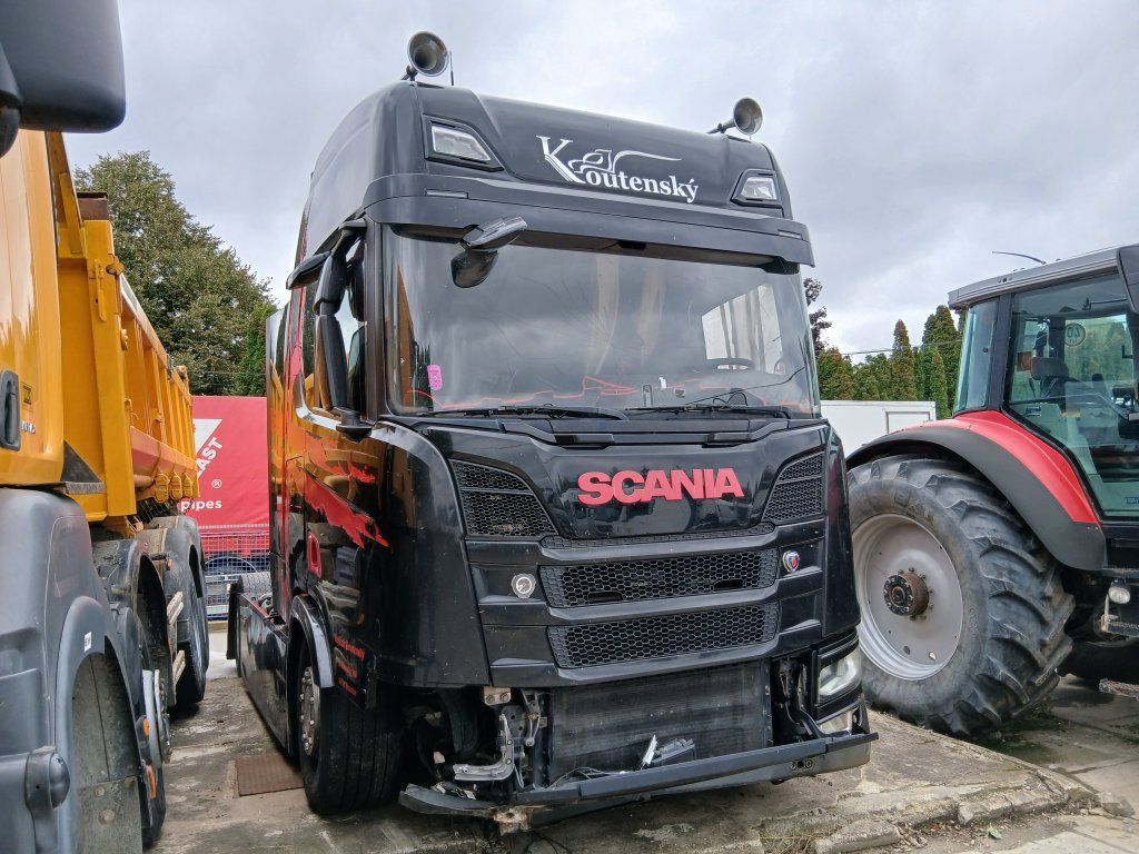 Scania R450 MEGA/lowdeck Unfall / damage - وحدة جر: صورة 2 Scania R450 MEGA/lowdeck Unfall / damage - وحدة جر: صورة 2