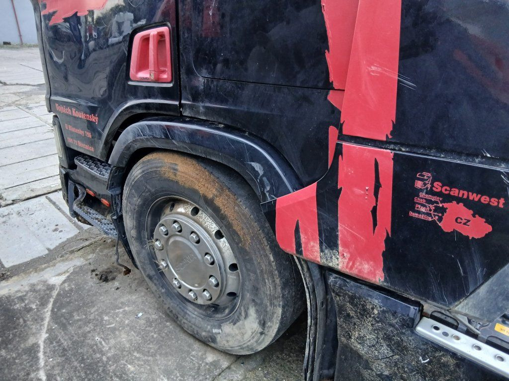 Scania R450 MEGA/lowdeck Unfall / damage - وحدة جر: صورة 5 Scania R450 MEGA/lowdeck Unfall / damage - وحدة جر: صورة 5