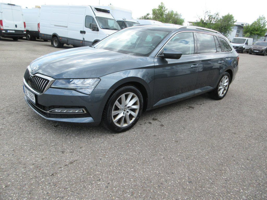 Skoda 2.0 Tdi Style - سيارة ستيشن: صورة 1 Skoda 2.0 Tdi Style - سيارة ستيشن: صورة 1