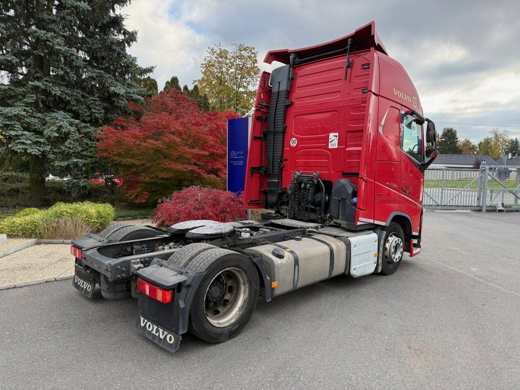 Volvo FH500 EURO 6 MEGA/lowdeck NEW TACHO - وحدة جر: صورة 5 Volvo FH500 EURO 6 MEGA/lowdeck NEW TACHO - وحدة جر: صورة 5