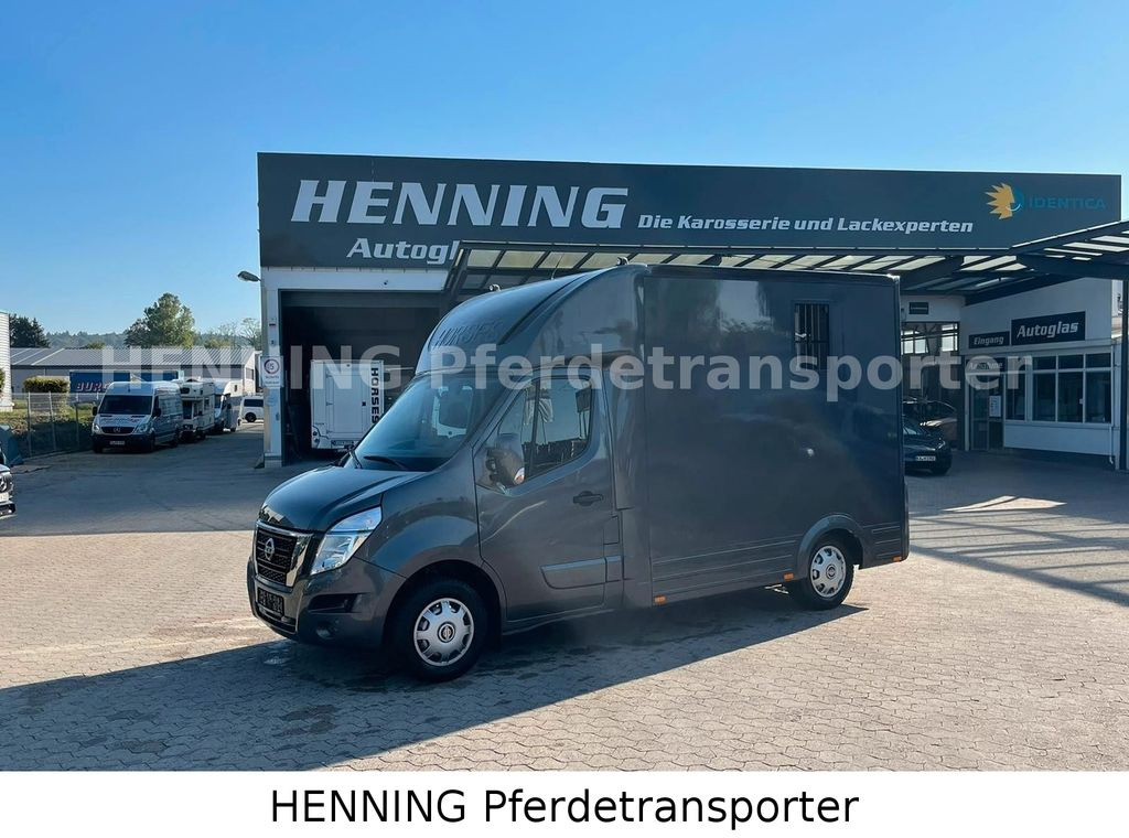 Nissan Interstar *3 - Sitzer* - شاحنة نقل خيل: صورة 1 Nissan Interstar *3 - Sitzer* - شاحنة نقل خيل: صورة 1