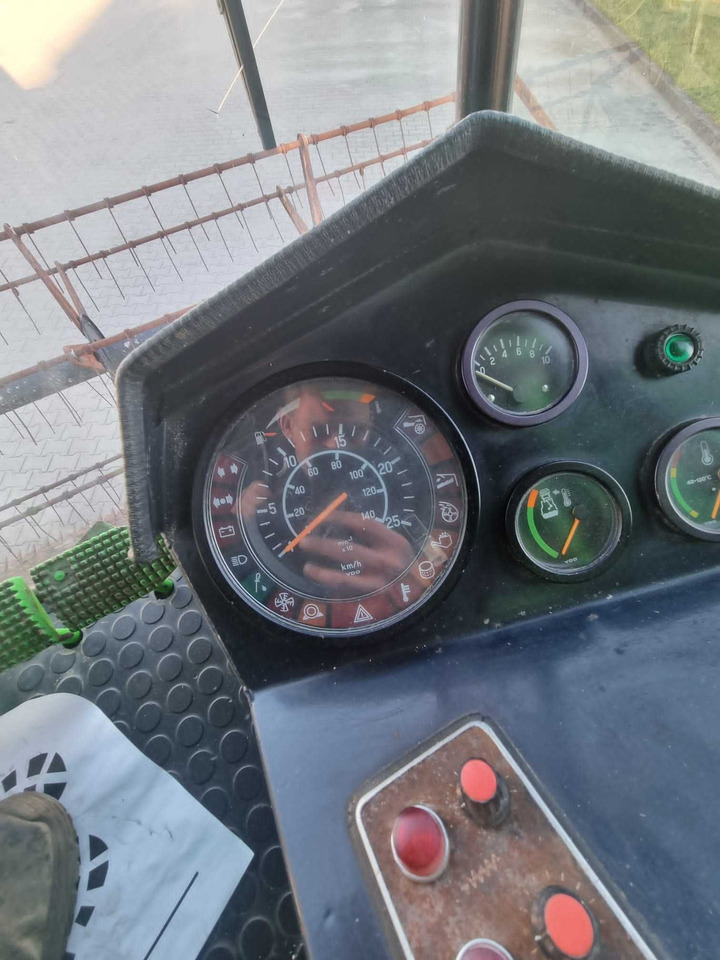 Deutz-Fahr 36.40 - حصادة: صورة 5 Deutz-Fahr 36.40 - حصادة: صورة 5