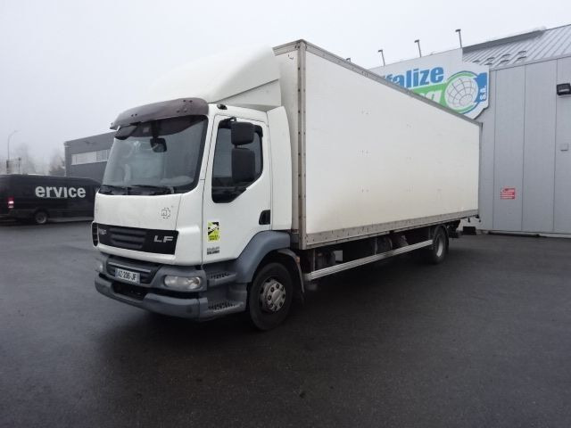 DAF LF 55 280 // broken engine - moteur cassé ! - شاحنة مقفلة: صورة 1 DAF LF 55 280 // broken engine - moteur cassé ! - شاحنة مقفلة: صورة 1