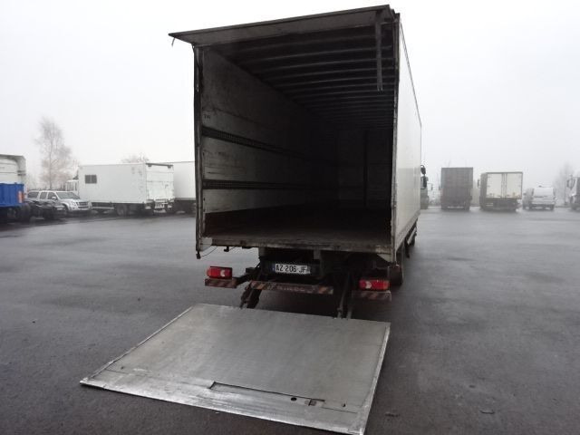 DAF LF 55 280 // broken engine - moteur cassé ! - شاحنة مقفلة: صورة 4 DAF LF 55 280 // broken engine - moteur cassé ! - شاحنة مقفلة: صورة 4