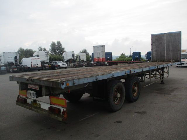 Fruehauf platform - drum brakes/freins tambour - نصف مقطورة مسطحة: صورة 3 Fruehauf platform - drum brakes/freins tambour - نصف مقطورة مسطحة: صورة 3