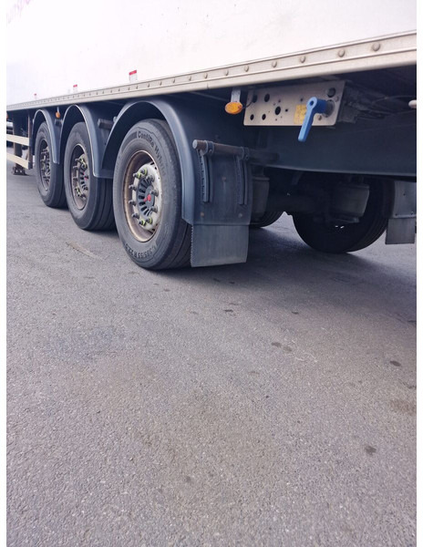 نصف مقطورة صندوق مغلق Fruehauf: صورة 6