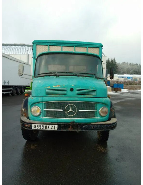 Mercedes-Benz 1113 - شاحنة نقل المواشي: صورة 2 Mercedes-Benz 1113 - شاحنة نقل المواشي: صورة 2