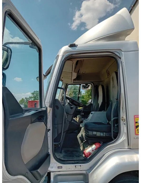 Renault Midlum 280 dxi - manual gearbox / steel suspension lames - شاحنة ستارة: صورة 5 Renault Midlum 280 dxi - manual gearbox / steel suspension lames - شاحنة ستارة: صورة 5