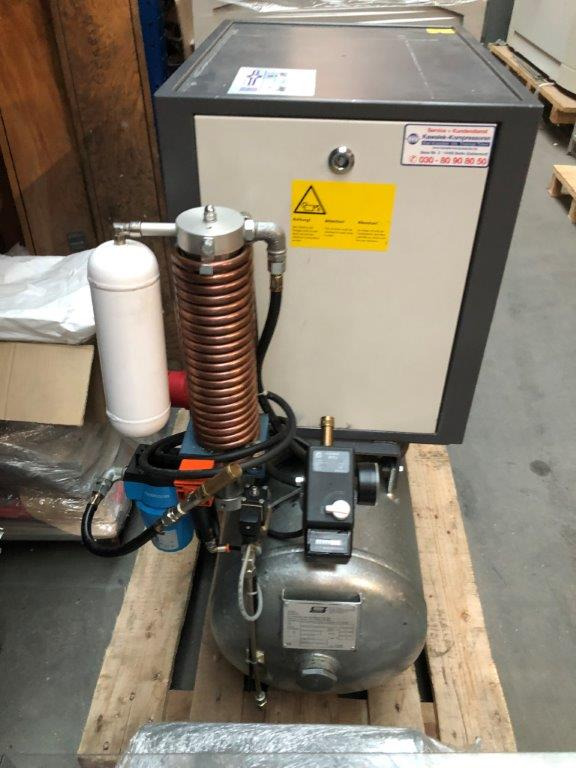Blitz VXKE 304 - 90 Noise Enclosed Piston Compressor - الضاغط: صورة 4 Blitz VXKE 304 - 90 Noise Enclosed Piston Compressor - الضاغط: صورة 4
