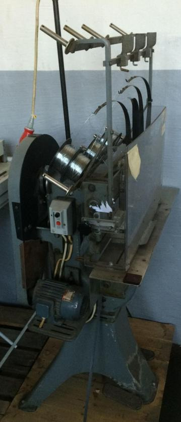 Bostitch M 17 multi head wire stitching machine - آلات الطباعة: صورة 5 Bostitch M 17 multi head wire stitching machine - آلات الطباعة: صورة 5