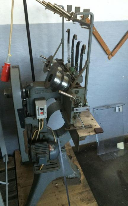 Bostitch M 17 multi head wire stitching machine - آلات الطباعة: صورة 3 Bostitch M 17 multi head wire stitching machine - آلات الطباعة: صورة 3