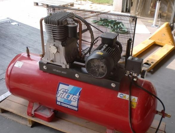 FIAC AB T 200-480 piston compressor - الضاغط: صورة 1 FIAC AB T 200-480 piston compressor - الضاغط: صورة 1