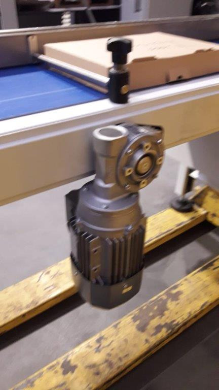 Frequency controlled conveyor belt 220x50cm - سيور ناقلة: صورة 3 Frequency controlled conveyor belt 220x50cm - سيور ناقلة: صورة 3