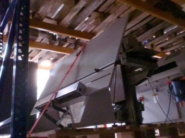 Hatchet/MAN Roland 780-425 printing plate punching machine - آلات الطباعة: صورة 1 Hatchet/MAN Roland 780-425 printing plate punching machine - آلات الطباعة: صورة 1