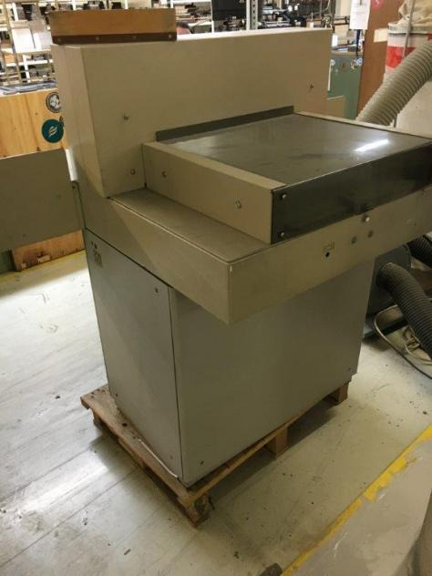 Jug & Priest Ideal 5221-90 cutting machine - آلة قطع الورق: صورة 4 Jug & Priest Ideal 5221-90 cutting machine - آلة قطع الورق: صورة 4