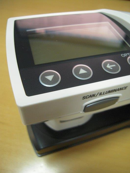 Konica Minolta FD-7 Spectrophotometer - Spectrodensitometer - آلات الطباعة: صورة 3 Konica Minolta FD-7 Spectrophotometer - Spectrodensitometer - آلات الطباعة: صورة 3
