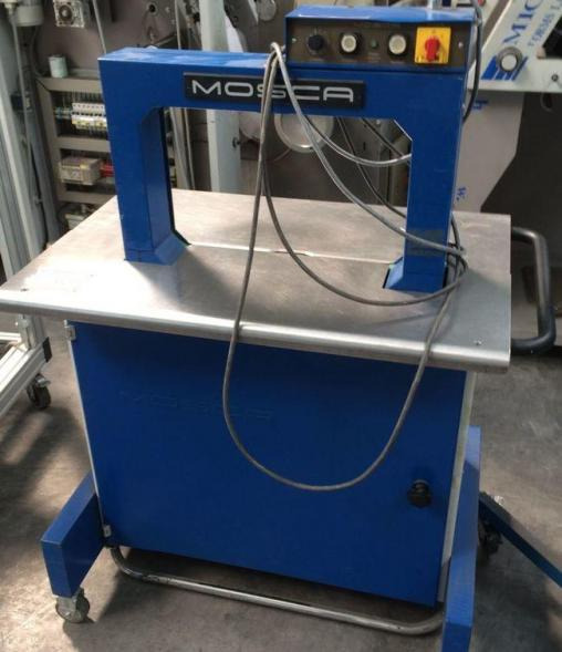 Mosca RO-M-P2 automatic strapping machine - آلة التعبئة والتغليف: صورة 1 Mosca RO-M-P2 automatic strapping machine - آلة التعبئة والتغليف: صورة 1