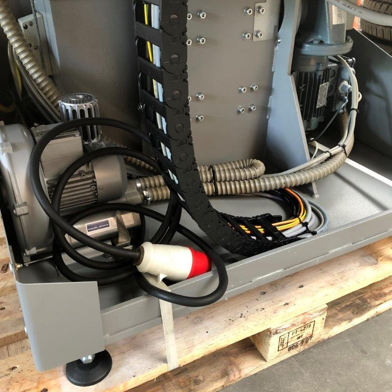 Polar Automatic Jogger RA 4 with Air Discharge Roller - آلات الطباعة: صورة 5 Polar Automatic Jogger RA 4 with Air Discharge Roller - آلات الطباعة: صورة 5