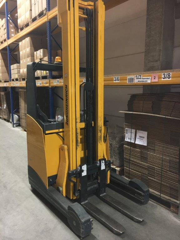 Reach truck Jungheinrich ETV 114 - شاحنة مناوِلة: صورة 1 Reach truck Jungheinrich ETV 114 - شاحنة مناوِلة: صورة 1