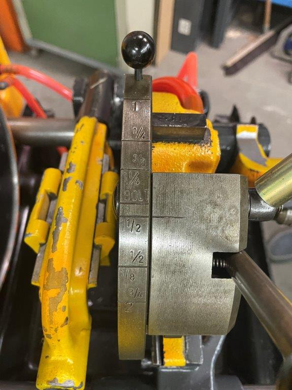 آلة تصنيع المعادن Threading machine Rems Tornado type 2010 220V, 50Hz: صورة 6 آلة تصنيع المعادن Threading machine Rems Tornado type 2010 220V, 50Hz: صورة 6